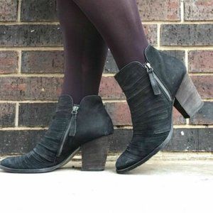 malibu sliced zip bootie